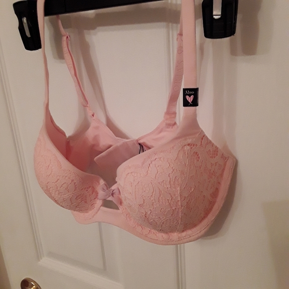 Victoria's Secret Body by Victoria Lined Demi Bra 32DD - Picture 4 of 13